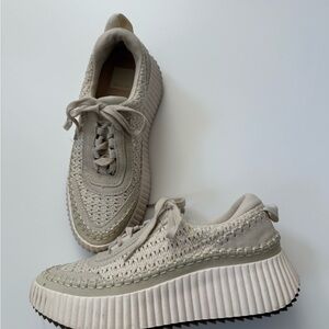 Dolce Vita Sneakers Size 8